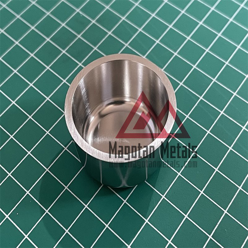 E-beam evaporation crucible liner